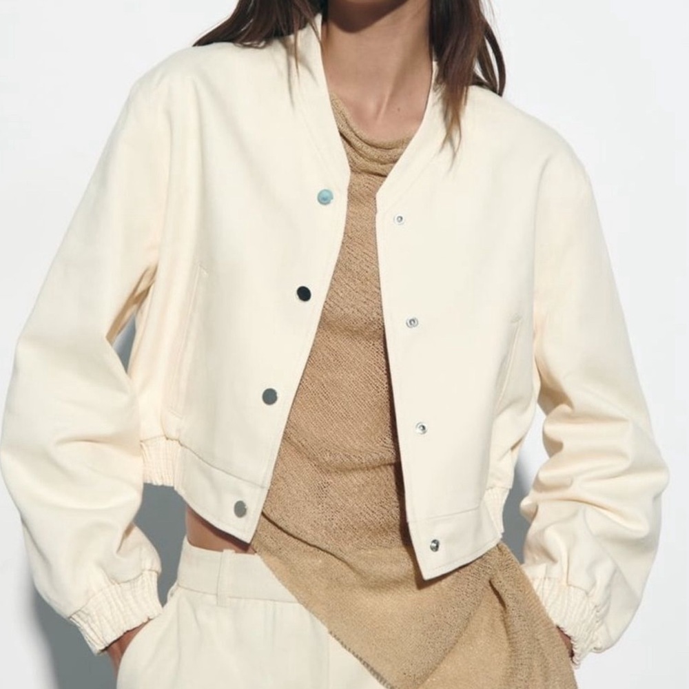 Zara Cropped Bomber Jacket New Size M